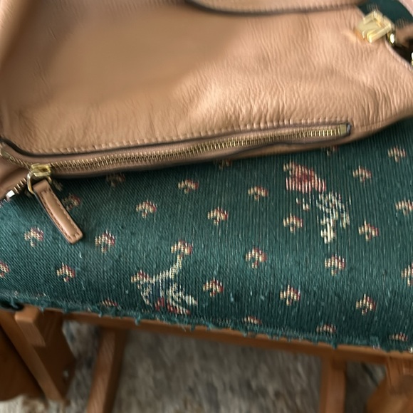 Vince Camuto all leather hand bag with detachable shoulder strap 12 x 14 - Picture 5 of 10